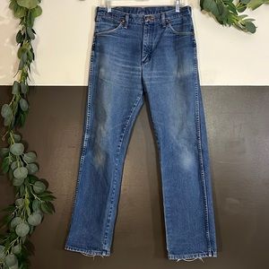 Vintage Wrangler Bootcut Jeans. Mid-High Waist.